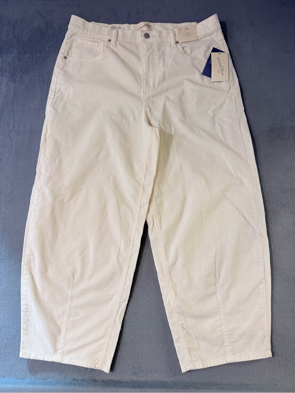 Universal Thread - Women's Cream Cropped Barrel Leg Corduroy Pants